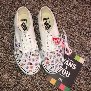 CUSTOMIZED VANS